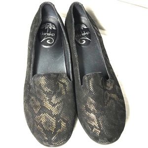 Dansko Olivia slip on snake skin loafer flats